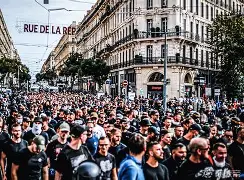 爱游戏官网-清晨欧冠焦点战，马赛更衣室发声，球迷炸锅，纪律约束更严格(史上最有含金量的欧冠)