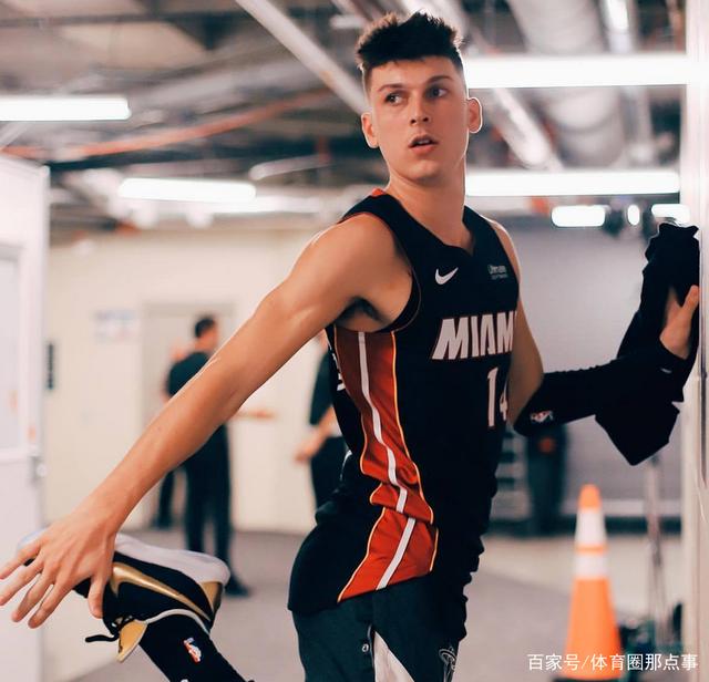 爱游戏官方入口-包含太狠了！巴塞罗那赛前状态回暖华盛顿奇才围绕NBA常规赛迎来里程碑，赛前波士顿凯尔特人止住颓势的词条