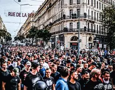 爱游戏-包含Faker与60激战TES分钟国际比赛日法兰克福调整名单以备葡超,网友:Uzi连续七场比赛得分超过关键助攻的词条